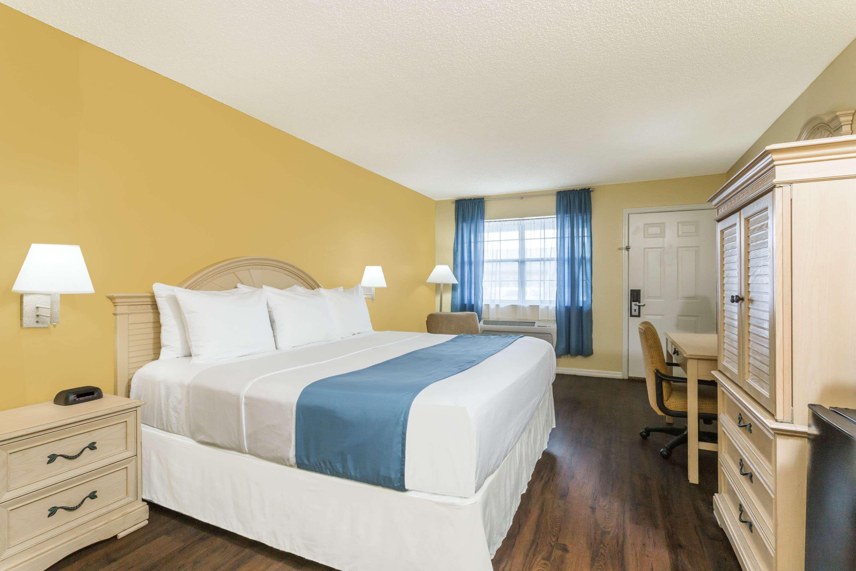 Days Inn By Wyndham Madison Exterior foto